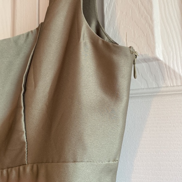 Show me your Mumu Madi Gown Bridesmaid Dress - Picture 3 of 6